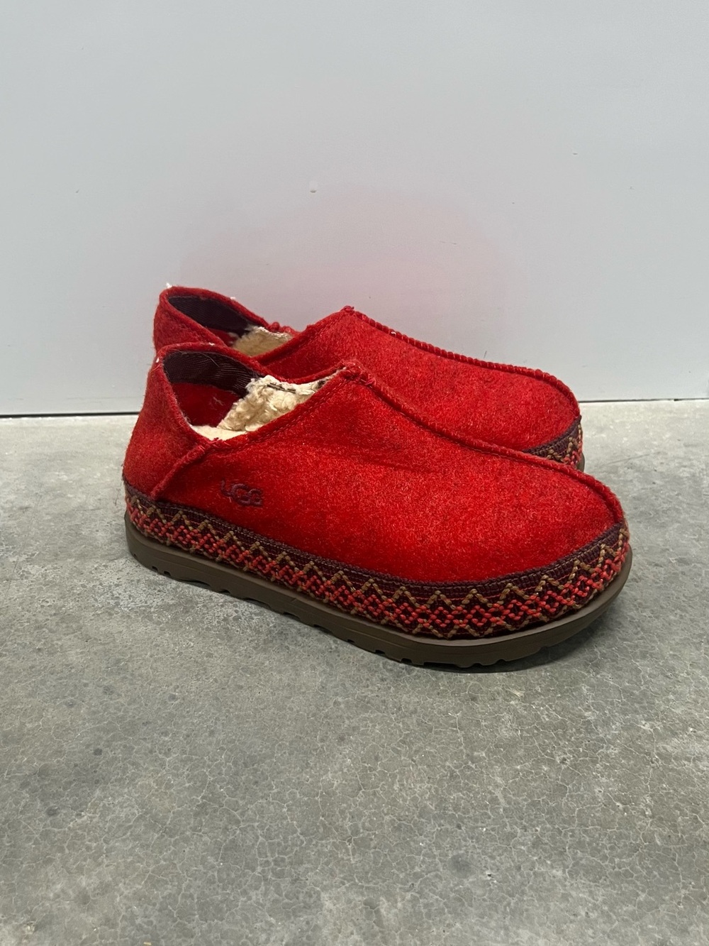 UGG Red Refelt Tasman Slippers US 6